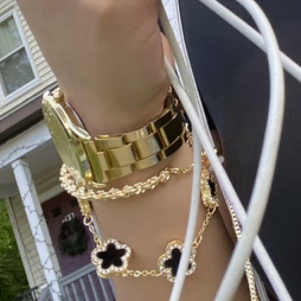 Elegant Five-Leaf Clover Cubic Zirconia bracelet - Picture 3 of 6